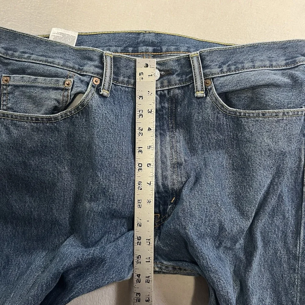 Levis 505 Jeans Men's 36x32 Blue Denim Regular Fit Straight Leg Logo Medium Wash